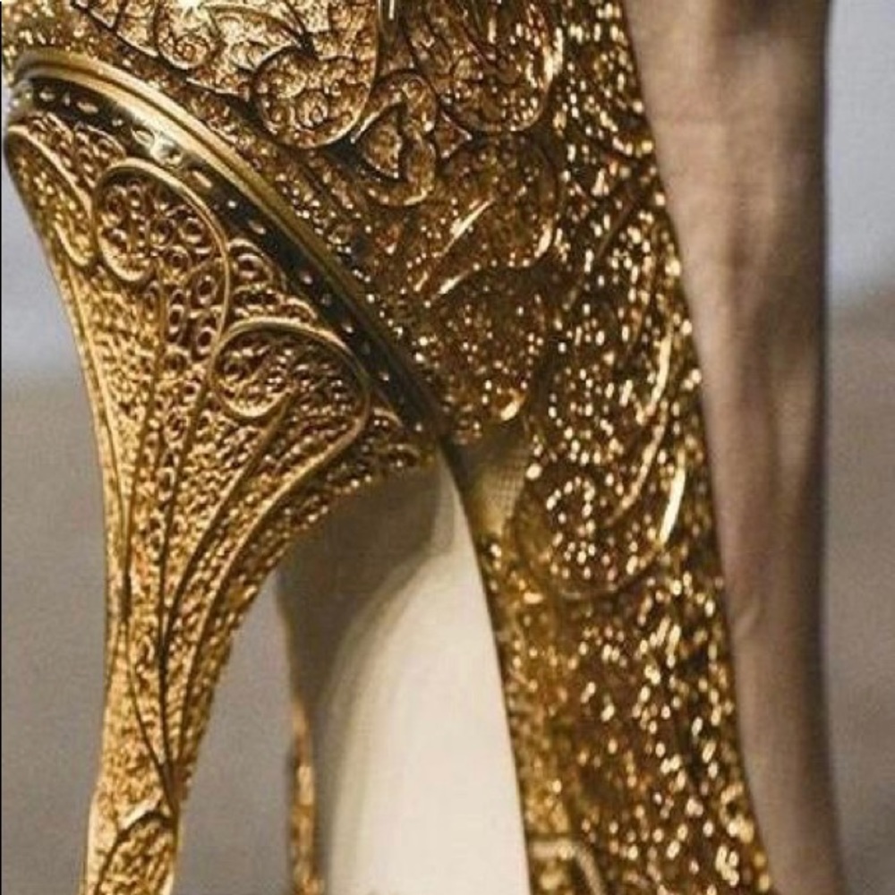 Meet your Posher, Alicia